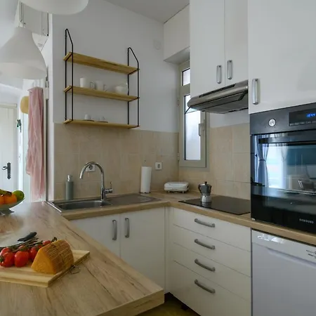 Apartment Aleksandra *