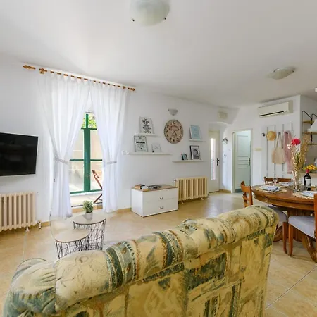 Aleksandra Appartamento *