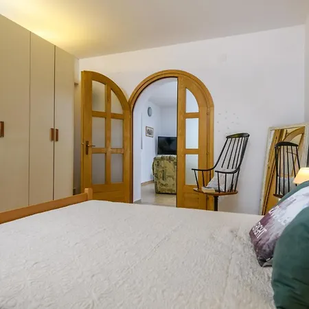 Aleksandra Appartement *