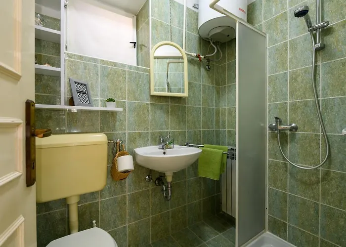 Aleksandra Appartement *